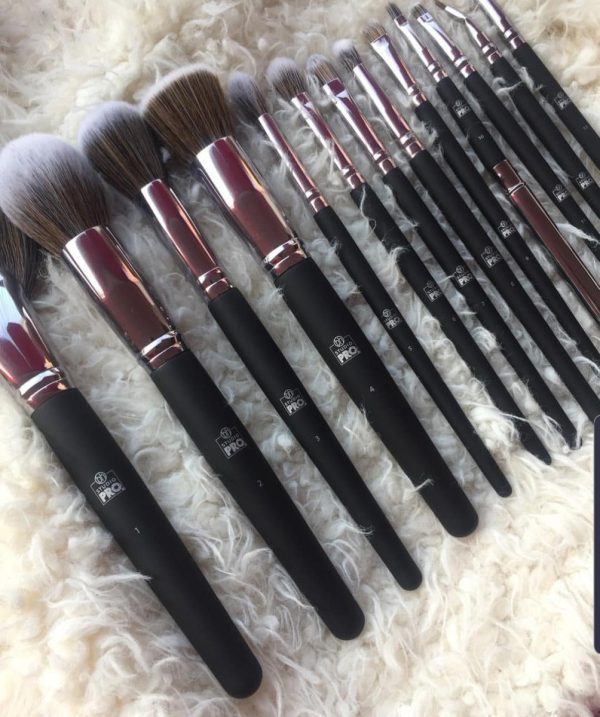 Cosmetics Studio Pro Brush Set - 13 pcs