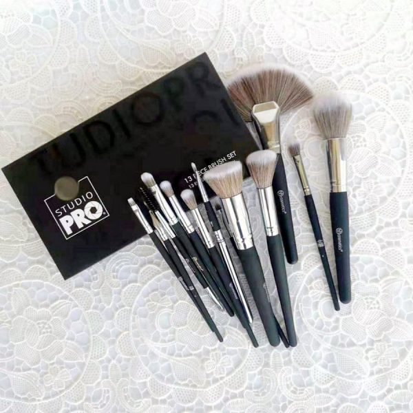 Cosmetics Studio Pro Brush Set - 13 pcs